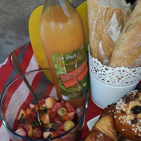 ベッド・アンド・ブレックファスト Chez Yvette , C'est Chouette!!