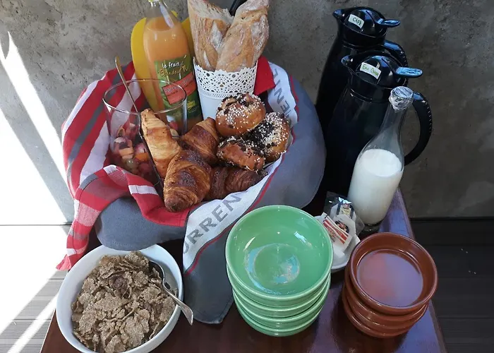 Chez Yvette , C'est Chouette!! * Carcassonne