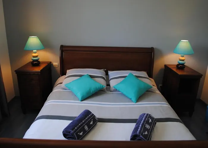 Couette-café Chez Yvette , C'est Chouette!!