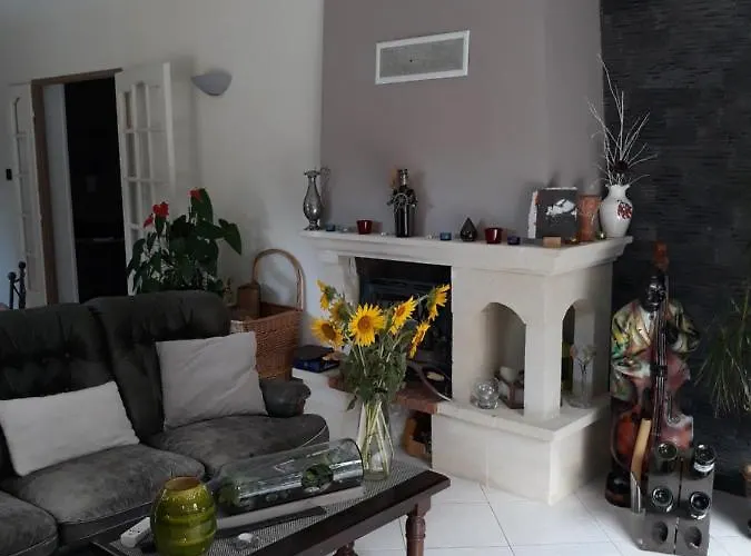 Couette-café Chez Yvette , C'est Chouette!! Carcassonne