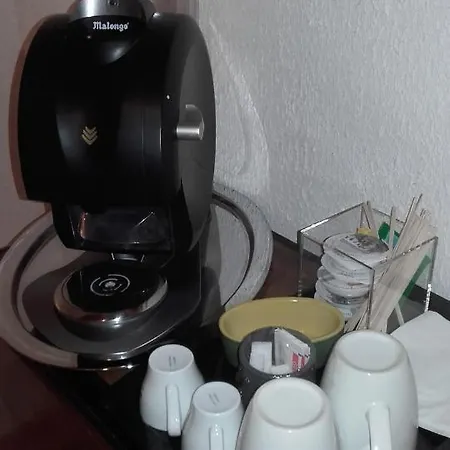 Chez Yvette , C'est Chouette!! *