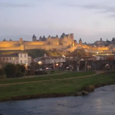 Chez Yvette , C'est Chouette!! Bed & Breakfast *