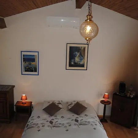 Alojamento de Acomodação e Pequeno-almoço Chez Yvette , C'est Chouette!! Carcassonne