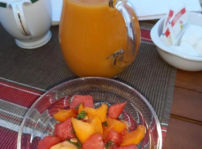 Chez Yvette , C'est Chouette!! Bed & Breakfast Carcassonne