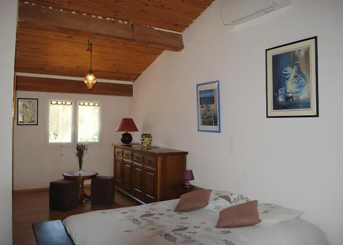 Chez Yvette , C'est Chouette!! Bed & Breakfast Carcassonne